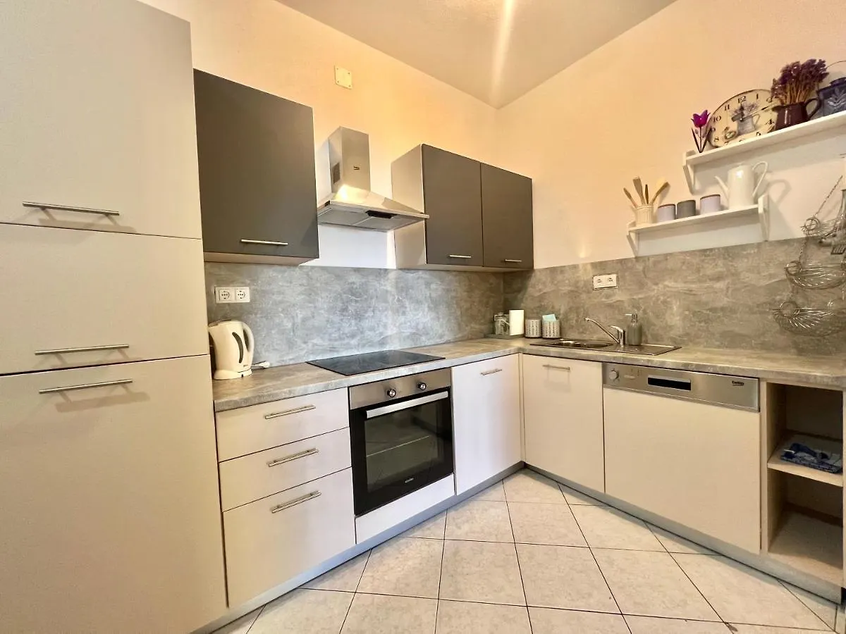 Apartmani Zeleni Raj Dramalj Apartment