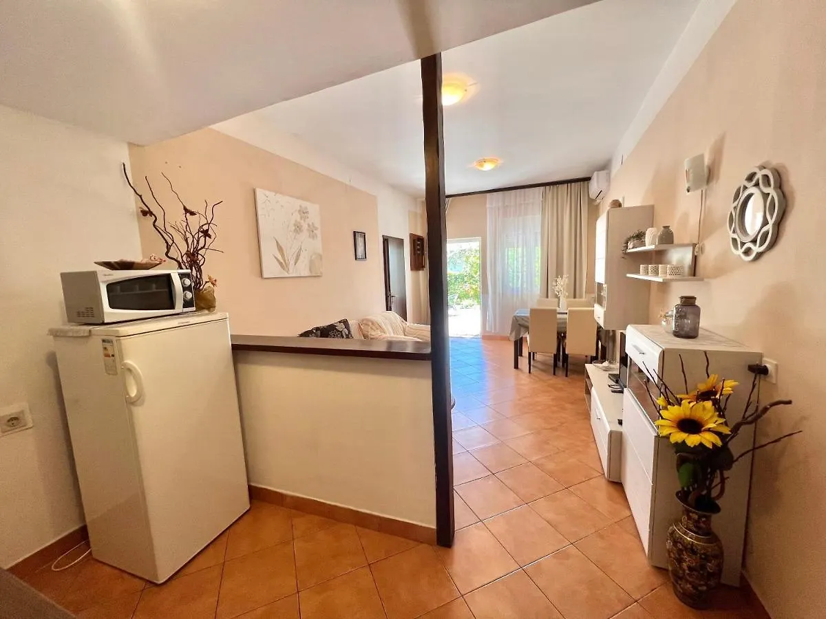 Apartmani Zeleni Raj Dramalj Apartment
